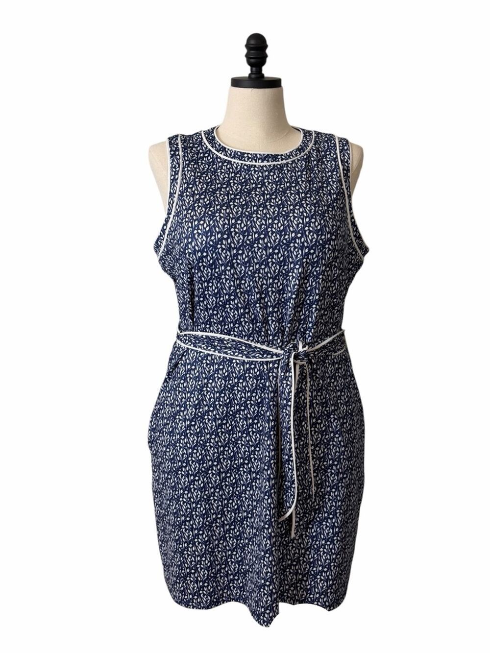 IZOD Lilian Sport Golf Dress Women’s XL Sleeveless Stretch Blue White Print NWT
